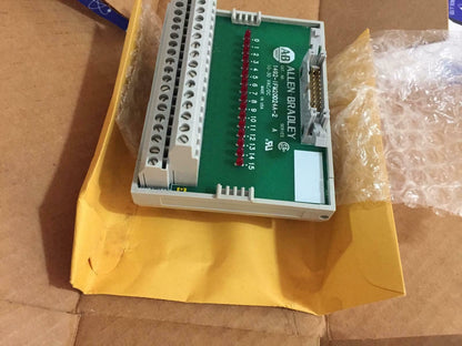 Allen Bradley 1492IFM20D24A2 SERIES A