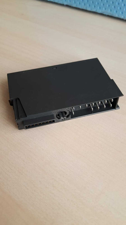 SIEMENS SIMATIK S7 1P 6ES7-132-4BD32-0AA0 OUTPUT MODULE  /LOT1/x4