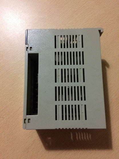 OMRON MODULE C200HW-PA204R IN BOX C200HWPA204R